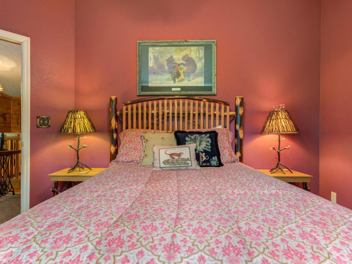 Great Expectations, 3 Bedrooms, Fireplace, Pool Table, Hot Tub, Sleeps 10 Gatlinburg Zewnętrze zdjęcie